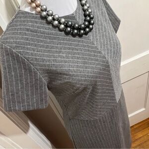 NWOT Banana Republic Pinstriped Gray Sheath Dress Womens Size 6
